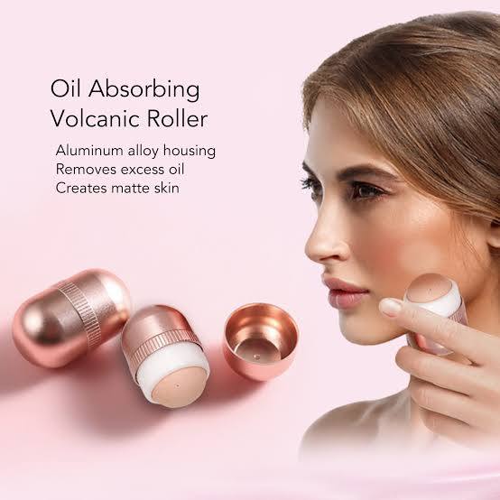 Volcanic Oil-Absorbing Face Roller